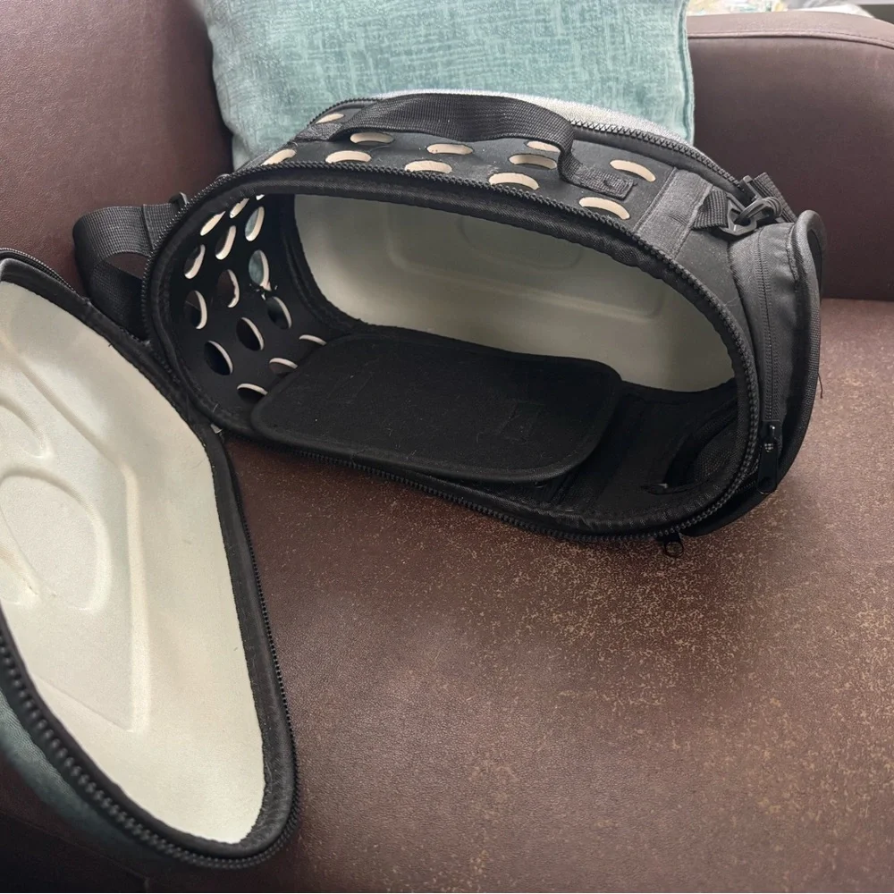 Glittery Pet Carrier with Paw Design